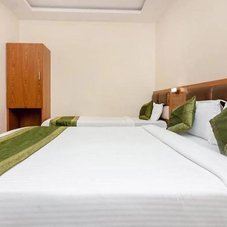 Hotel Volga Plaza 孟买 外观 照片